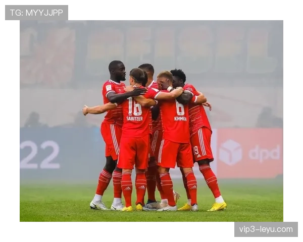 基米希:德甲中场核心化身完美指挥官,助球队稳步提升争冠信心 基米希:德甲中场核心化身完美指挥官,助球队稳步提升争冠信心