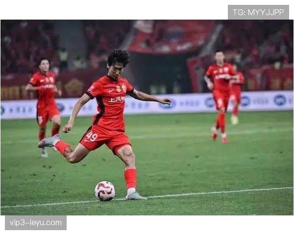 德甲新星闪耀赛场，年轻才俊引转会市场竞相追逐