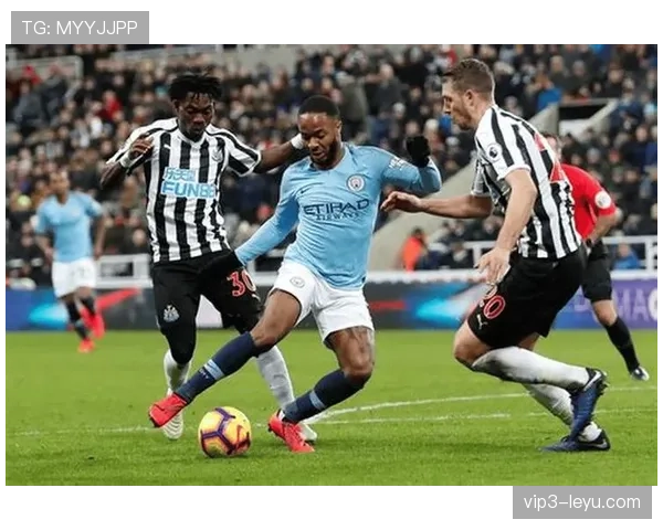 萨索洛战术革新:灵活阵型与高压逼抢助推意甲战绩回暖 萨索洛战术革新:灵活阵型与高压逼抢助推意甲战绩回暖